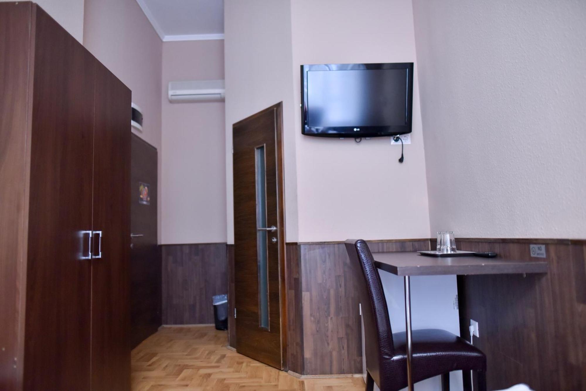 Corvin Point Rooms And Apartments Βουδαπέστη Εξωτερικό φωτογραφία